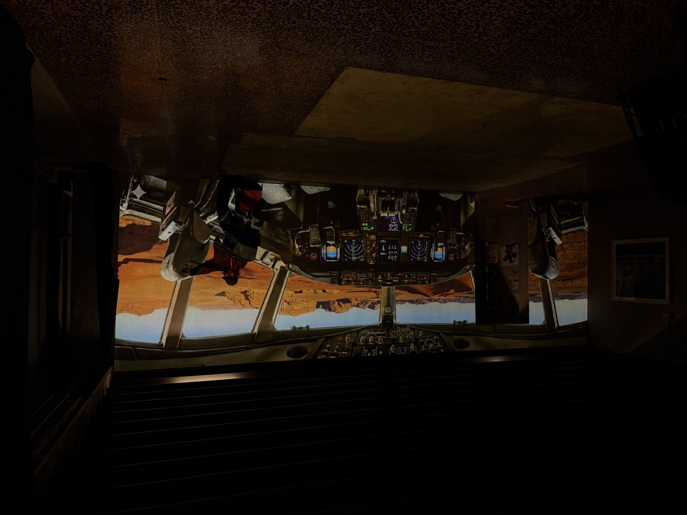 Cockpit projection piece